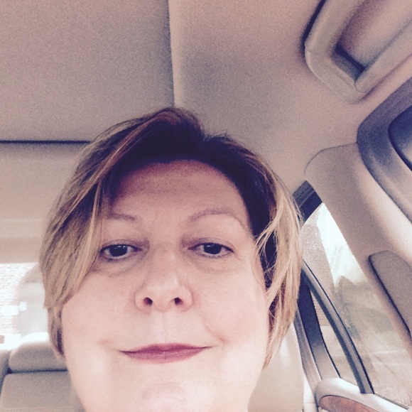 Meet your Posher, Nelda - Picture 1 of 1